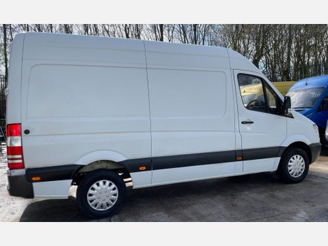 Mercedes-Benz Sprinter 2.1 313 CDi RWD L2 4dr 8