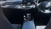 Toyota C-HR 1.8 VVT-h GPF Icon SUV 5dr Petrol Hybrid CVT Euro 6 (s/s) (122 ps) 7
