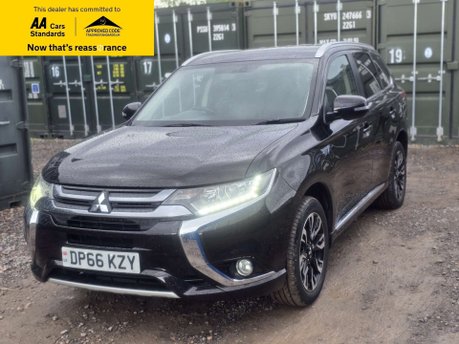 Mitsubishi Outlander 2.0h 12kWh Juro SUV 5dr Petrol Plug-in Hybrid CVT 4WD Euro 6 (s/s) (200 ps) 1