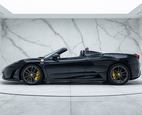 Ferrari 430 Scuderia SPIDER 16M