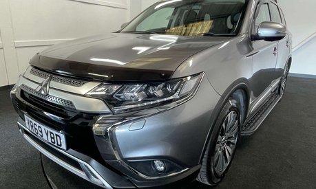 Mitsubishi Outlander 2.0 Outlander Exceed CVT 4WD 5dr