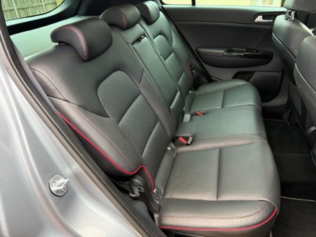 Kia Sportage 1.6 CRDi GT-Line S DCT Euro 6 (s/s) 5dr 28