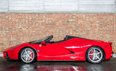 Ferrari LaFerrari Aperta 2