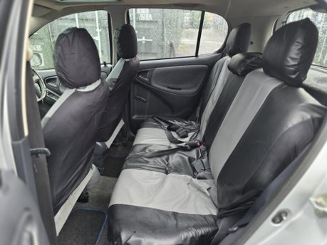 Toyota Yaris 1.3 VVT-i 16v CDX Hatchback 5dr Petrol Automatic (160 g/km, 85 bhp) 12