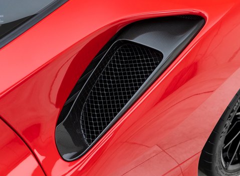 Ferrari 488 Pista 28