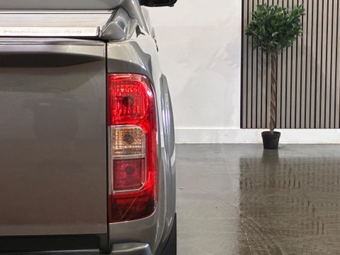Nissan Navara 2.3 dCi Tekna 4WD Euro 6 (s/s) 4dr 20