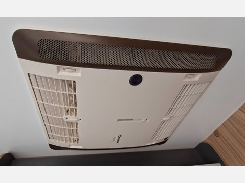 Bailey Adamo 75-4i AUTO 19