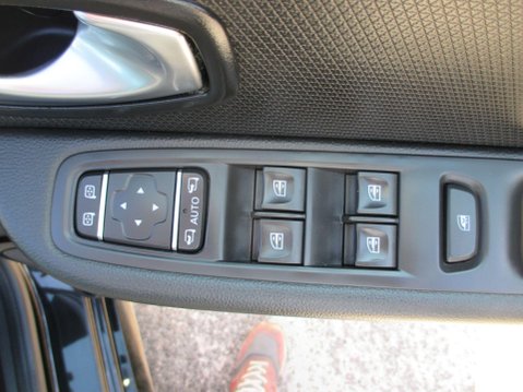 Renault Clio 0.9 TCe GT Line Euro 6 (s/s) 5dr 35