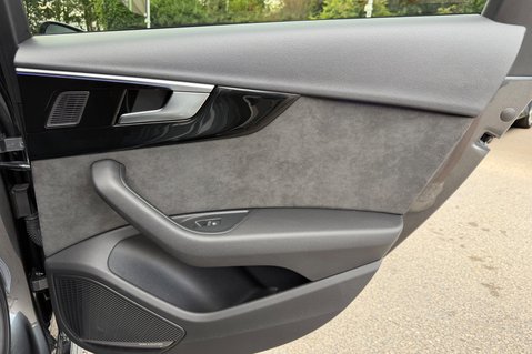 Audi A4 AVANT TDI S LINE BLACK EDITION -B&O - VIRTUAL COCKPIT -REVERSE CAMERA  32