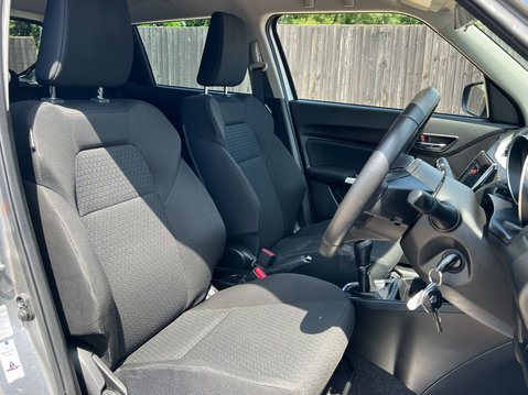 Suzuki Swift SZ-L DUALJET MHEV 19
