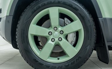 Land Rover Defender 110 D300 75TH LIMITED EDITION 27