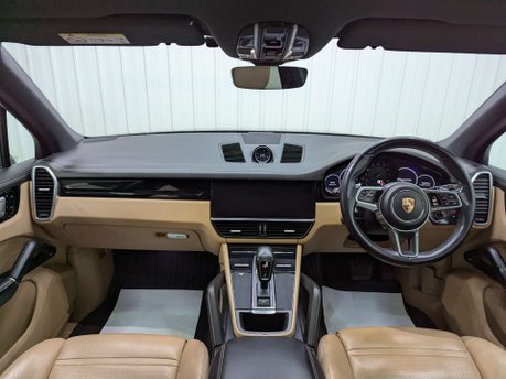 Porsche Cayenne 3.0 Cayenne V6 Auto 4WD 5dr 44