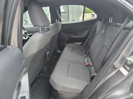 Toyota Yaris Cross 1.5 VVT-h Design SUV 5dr Petrol Hybrid E-CVT Euro 6 (s/s) (116 ps) 7