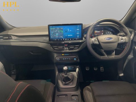 Ford Focus 1.0T EcoBoost ST-Line Hatchback 5dr Petrol Manual Euro 6 (s/s) (125 ps) 19