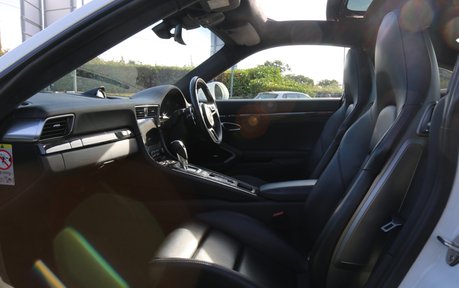 Porsche 911 Carrera PDK - Ultimate Specification 8