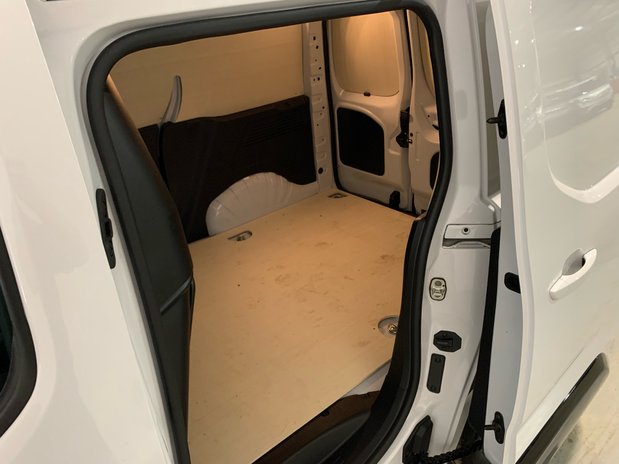 Citroen Berlingo Berlingo M Diesel 1.5 Blue HDi 100ps Van Driver 13