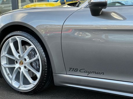 Porsche 718 Cayman CAYMAN STYLE EDITION PDK 41