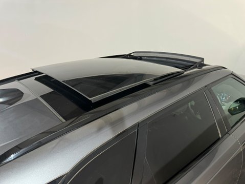 Land Rover Range Rover Velar R-DYNAMIC HSE 12