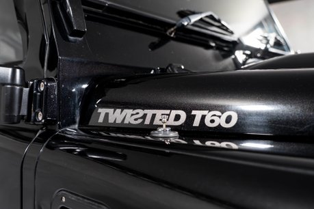 Land Rover Defender 90 TD XS STATION WAGON. TWISTED EDITION. TWISTED UPGRADES. HEATED SEATS. 40