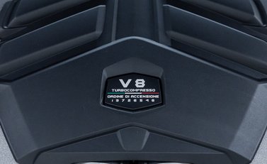 Lamborghini Urus SE 40