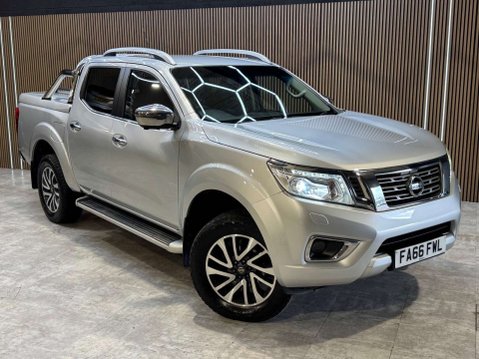 Nissan Navara 2.3 Navara Tekna dCi Auto 4WD 5dr 12