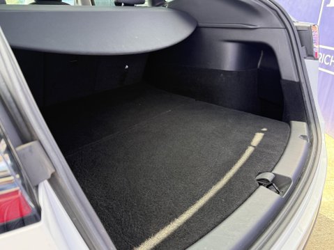 Tesla Model Y (Dual Motor) Long Range SUV 5dr Electric Auto 4WDE (384 bhp) 21