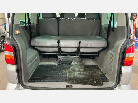 Volkswagen Transporter T30 SWB SHUTTLE SE TDI 9