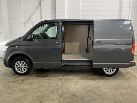 Volkswagen Transporter T30 TDI P/V HIGHLINE 11