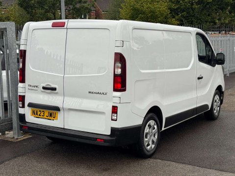 Renault Trafic 2.0 dCi Blue SL28 Business+ Panel Van 5dr Diesel Manual L1 H1 Euro 6 (s/s) 30
