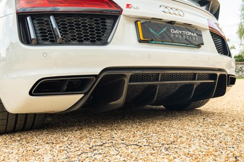Audi R8 5.2 FSI V10 Plus S Tronic quattro Euro 6 (s/s) 2dr 24