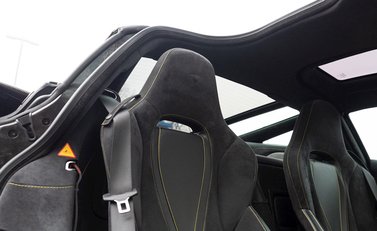 McLaren 720S Performance 13