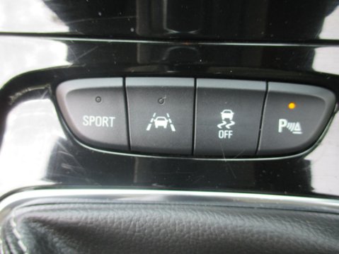 Vauxhall Astra 1.4i Turbo SRi Sports Tourer Euro 6 5dr 36