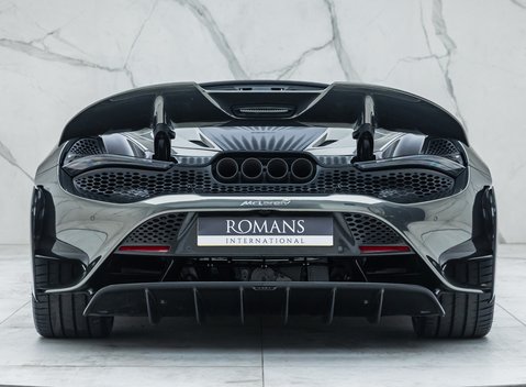 McLaren 765LT Spider 12