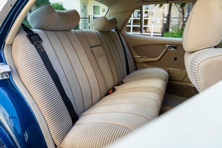 Mercedes-Benz S Class 450 SEL 6.9 28