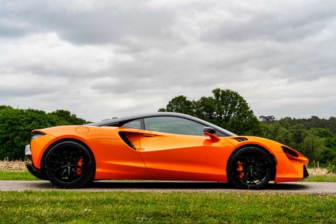 McLaren Artura PHEV 3