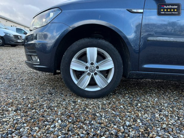 Volkswagen Caddy Maxi AUTO LWB L2H1 Highline Bmt Air Con Alloys Air Con Sensors EURO 6 NO VAT 22