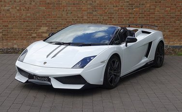 Lamborghini Gallardo LP 570-4 Performante Spyder 5