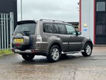 Mitsubishi Shogun 3.2 DI-DC SG3 SUV 5dr Diesel Auto 4WD Euro 5 LWB (197 ps) 18