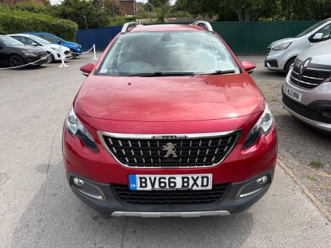 Peugeot 2008 PURETECH ALLURE 8