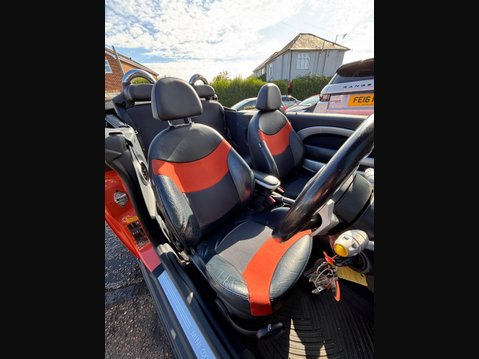 Mini Convertible 1.6 Cooper S Steptronic Euro 4 2dr (AC) 19