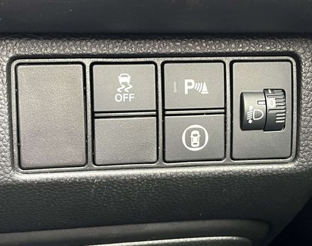 Honda HR-V 1.5 HR-V Elegance i-MMD CVT 5dr 59