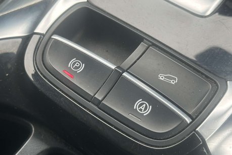 MG HS 1.5 T-GDI Trophy SUV 5dr Petrol DCT Euro 6 (s/s) (162 ps) 36