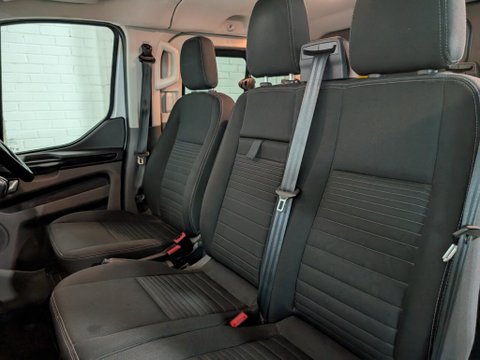 Ford Transit Custom 300 LIMITED DCIV ECOBLUE 17