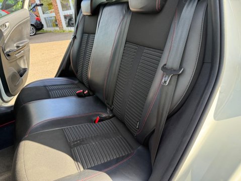 Alfa Romeo Giulietta 1.4 TB MultiAir Veloce TCT Euro 5 (s/s) 5dr 25