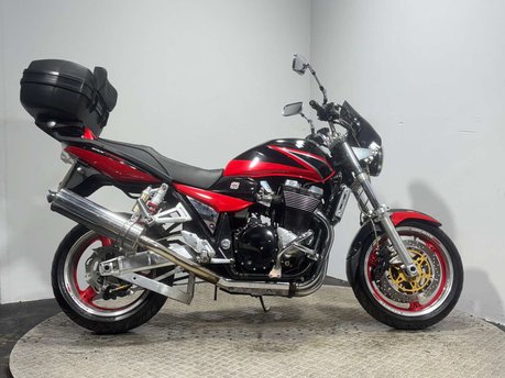 Suzuki GSX1400 2004 ONLY 15K OUTSTANDING CUSTOM CONDITION 1400CC MUSCLE BIKE