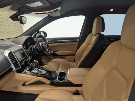 Porsche Cayenne 3.0 Cayenne V6 D Tiptronic S 4WD 5dr 36