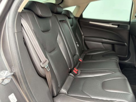 Ford Mondeo 2.0 Mondeo Titanium TDCi 5dr 22