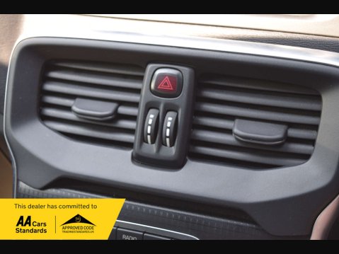 Volvo V40 2.0 V40 R-Design D2 5dr 47
