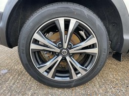 Nissan Qashqai 1.3 Qashqai N-Connecta DiG-T 5dr 13