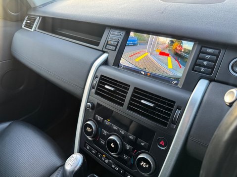 Land Rover Discovery Sport TD4 HSE 15